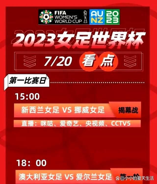 以一身素色旗袍示人的赵丽颖气质端庄优雅，十分精准地贴合了各自角色的人物性格与特质